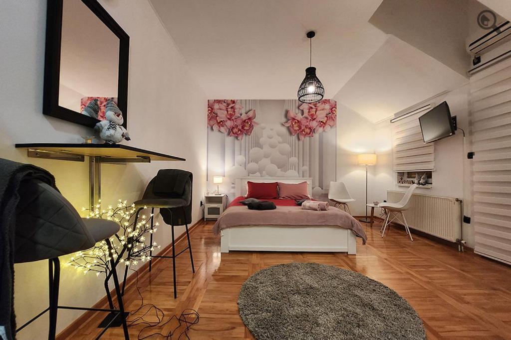 Gaga Gold Apartment *